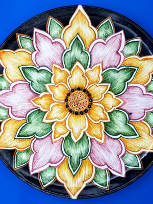 Piatto fiore arte moderna